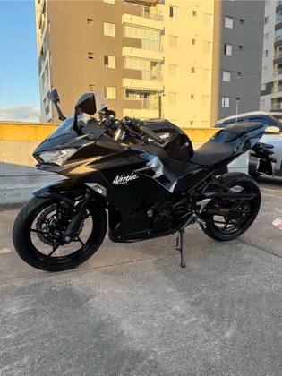 KAWASAKI NINJA 400 KAWASAKI NINJA 400